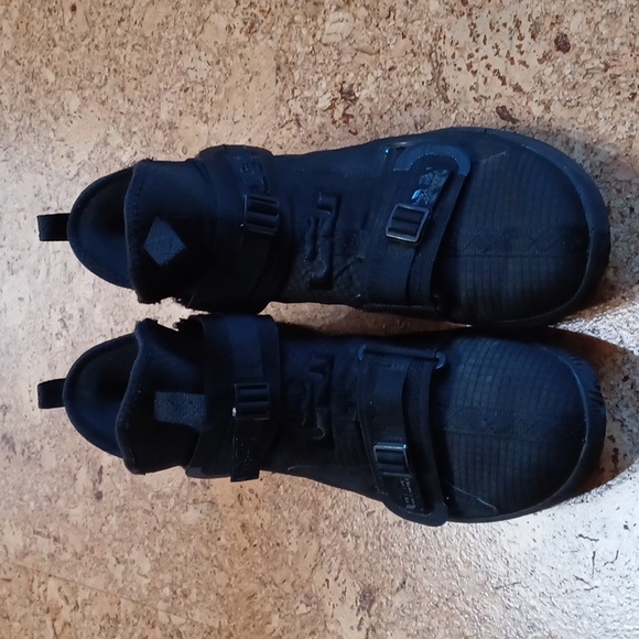 Nike Other - Nike Men's LeBron Soldier 13 SFG Blackout Athletic Shoes Size 8.5